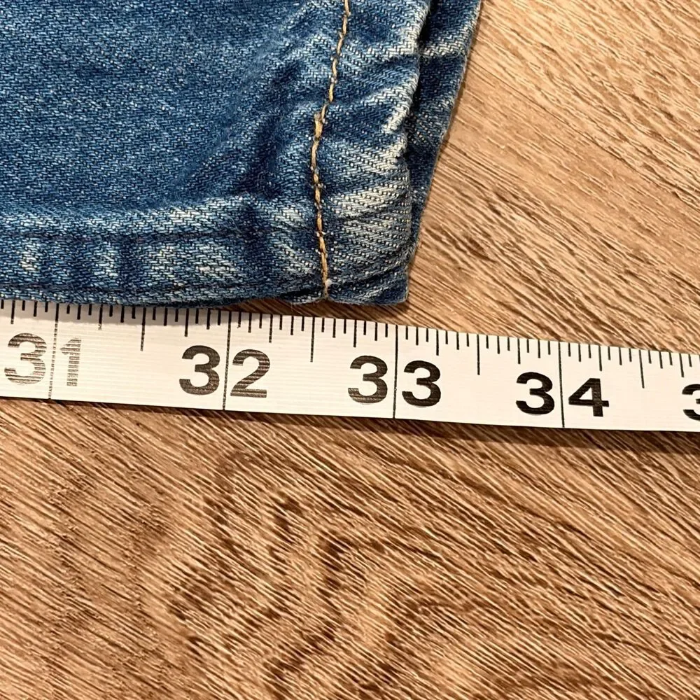 Vintage 70s Levi's Movin' On Black Tab Jeans Men's Size 32x33 Dark Blue Wash